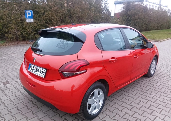 Peugeot 208 cena 25900 przebieg: 200000, rok produkcji 2017 z Szamotuły małe 92